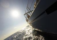 sejlbåd side vindow skipper skrog sikkerhedsnet sol hav